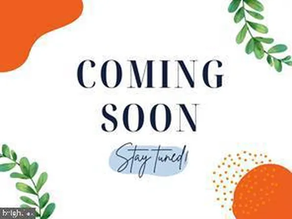 6703 Oak Dr, Alexandria, VA 22306