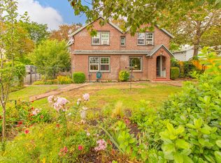 95 Irving Rd, Eugene, OR 97404