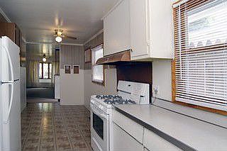 3rd image of 152 Birch St