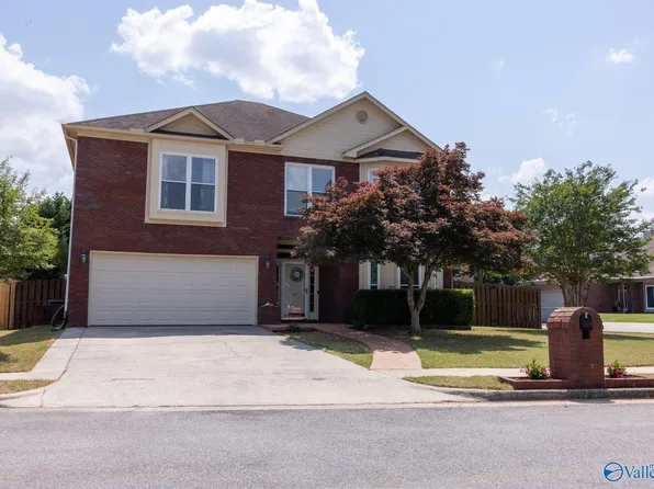 105 Lancaster Ct SW, Huntsville, AL 35824