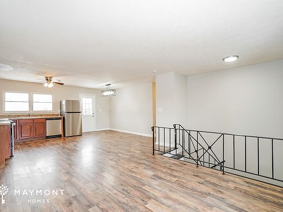 5th image of 4694 Palmetto St