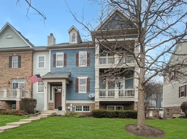 3070 Bridgeham St, Elgin, IL 60124