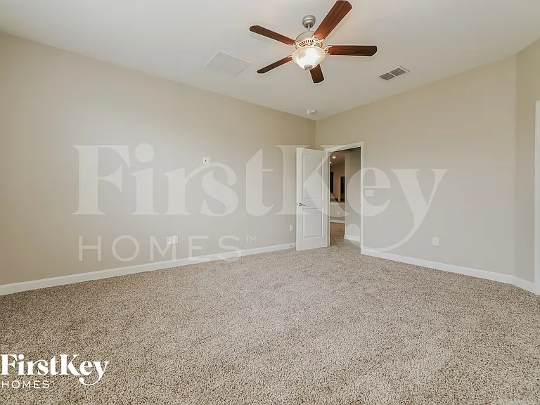 9901 Victory Gallop Loop — Photo 7