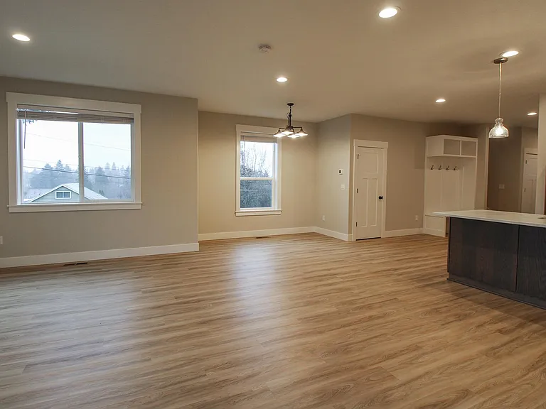 3221 Pheasant Ave SE — Photo 10