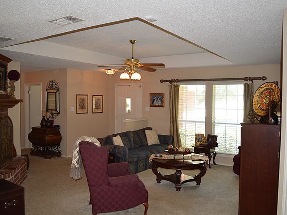 4th image of 6207 Polly Dr