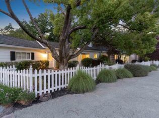 8 Crest Rd, Lafayette, CA 94549