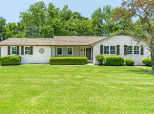 209 Sam Davis Dr, Springfield, TN 37172