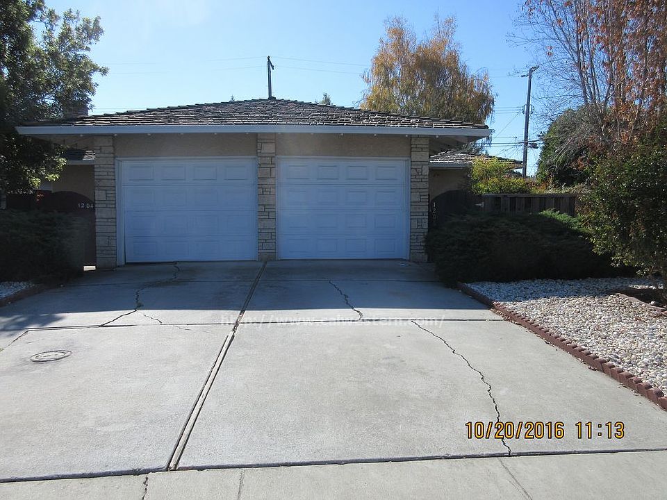 1st image of 1206 Manchester Dr