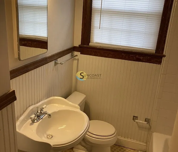 4415 Melrose Ave #3 — Photo 13