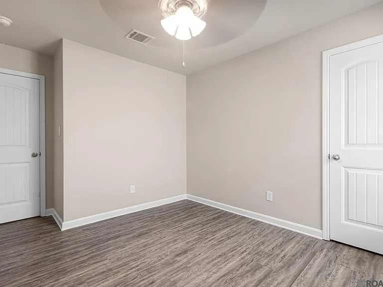 35517 Grovemont Dr — Photo 16