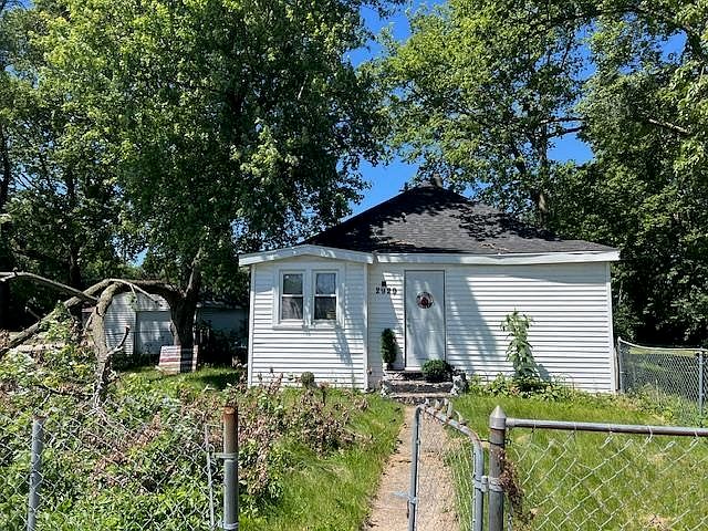 1st image of 2929 Kishwaukee St