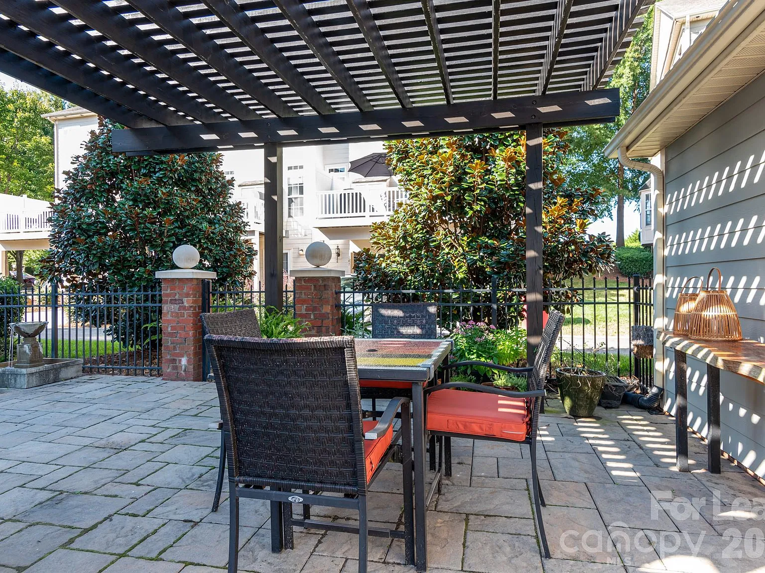 3 bed, 2.5 bath, 1883 sqft, $3,100 — Photo 3