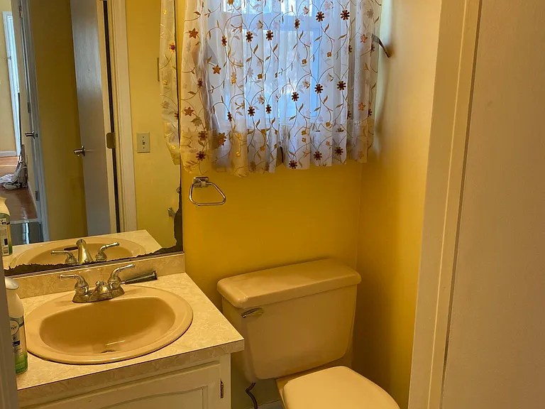 10 Hoover Ave #2 — Photo 5
