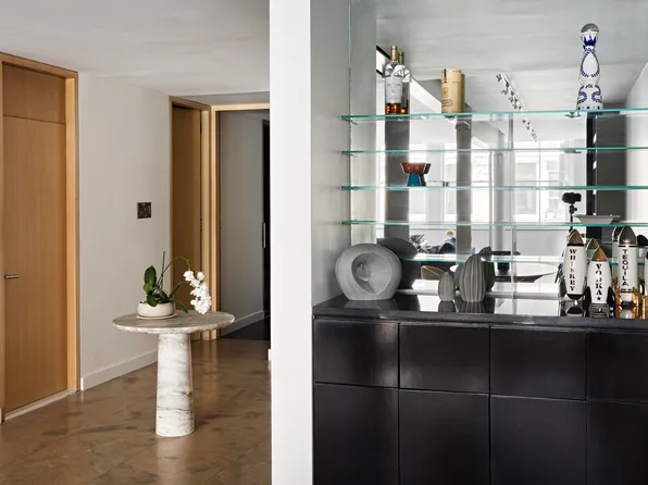 39 North Moore Street image 9 of 14