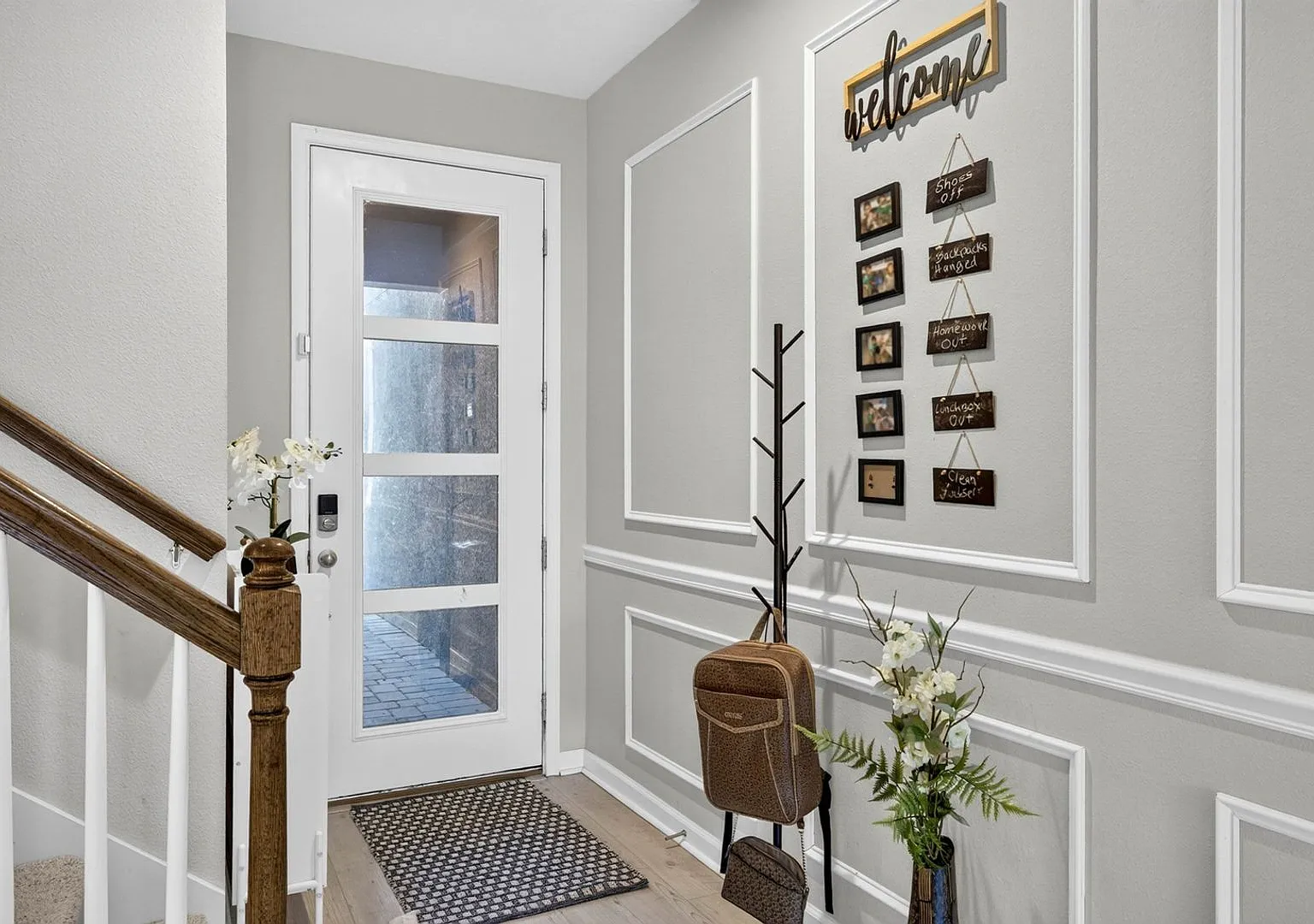 Spacious 3BR Townhome in Lutz — Photo 2