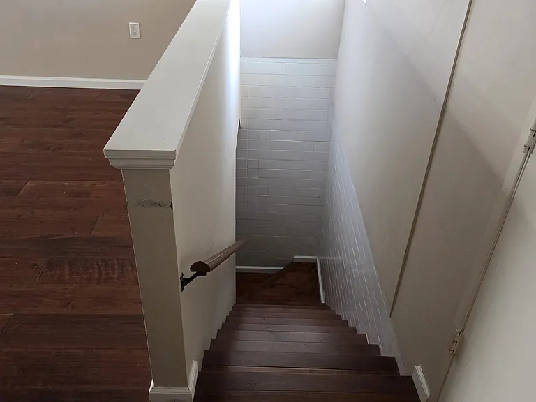 116 Chapel Ave — Photo 36