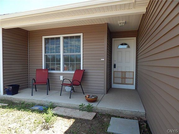 4th image of 8186 Rachel Ct