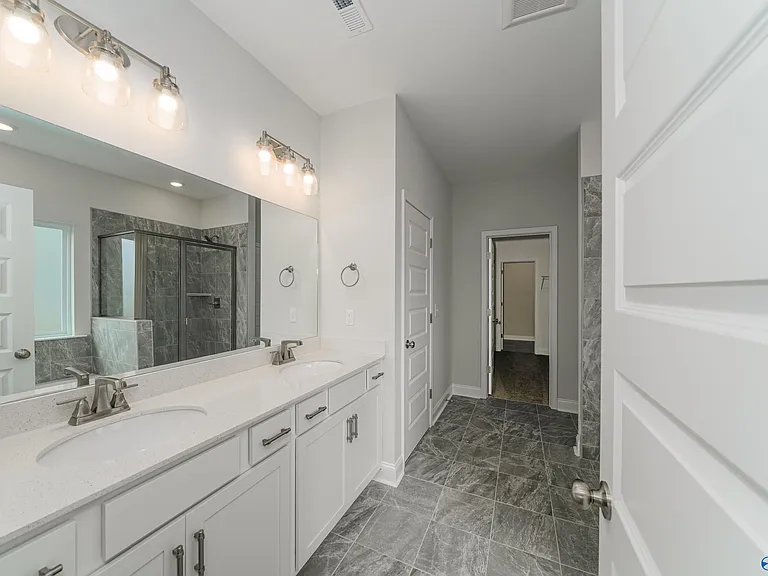 408 Summit Lakes Dr — Photo 6