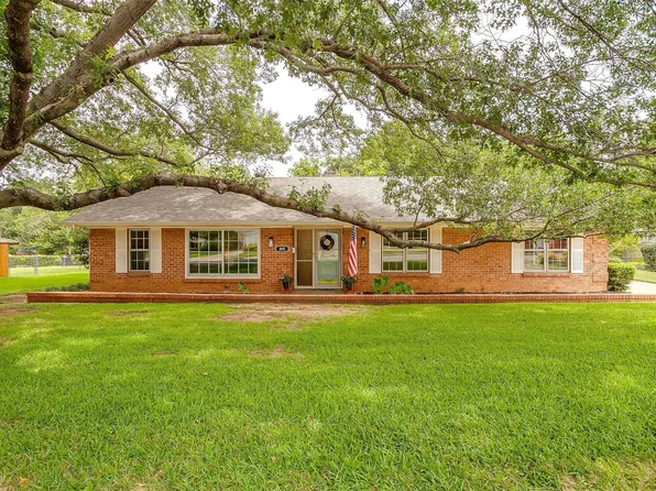 805 Lake Charles Ave, Fort Worth, TX 76103