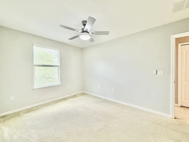 3824 Exeter Ln #1 — Photo 32