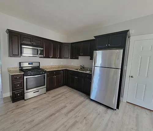 58 Park St #60 Photo 1