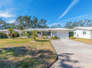 9290 141st St, Seminole, FL 33776