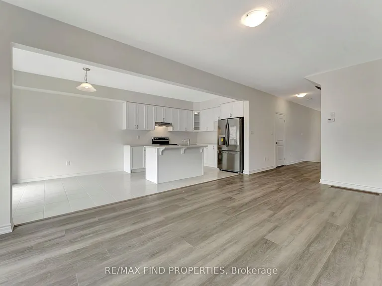21 Dennis Ave — Photo 10