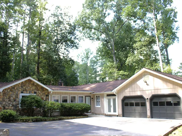 2996 Jodeco Dr, Jonesboro, GA 30236