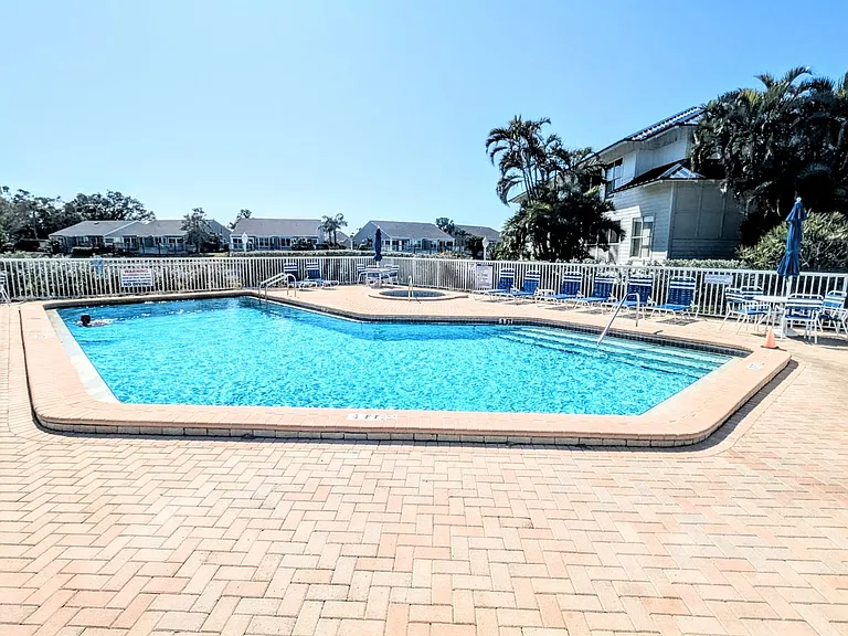958 Sandpiper Cir #958 — Photo 31
