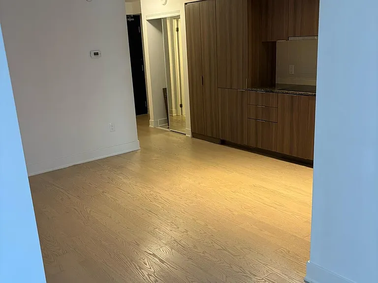 955 Bay St #1218 — Photo 6