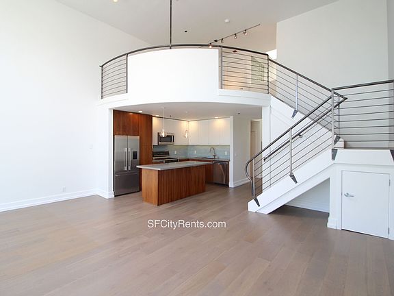 3rd image of 74 Brady St Unit 10