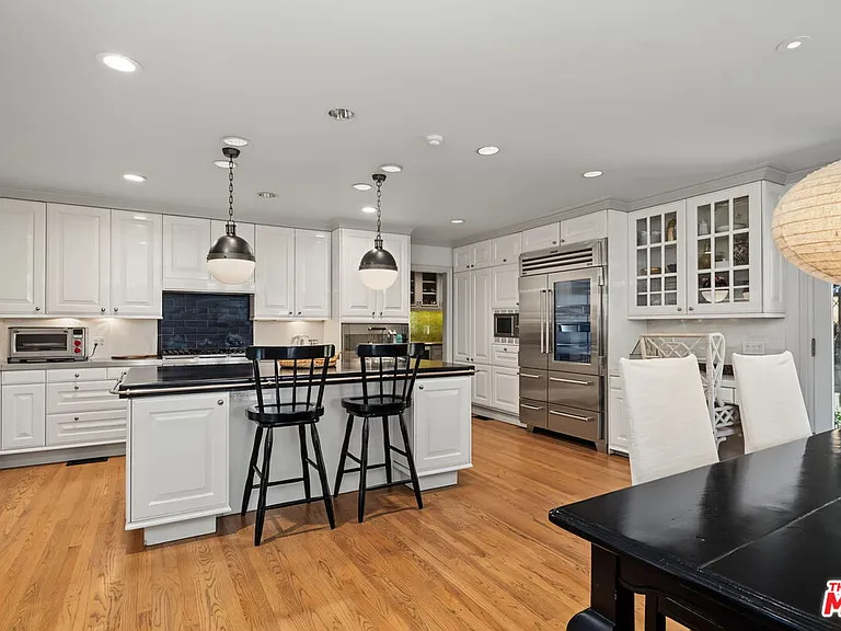 575 N Beverly Glen Blvd — Photo 17