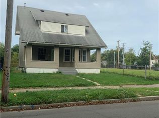 2425 Fulton St, Toledo, OH 43620