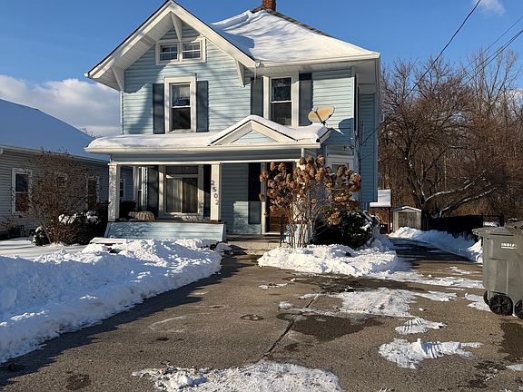 3rd image of 2502 E Southport Rd