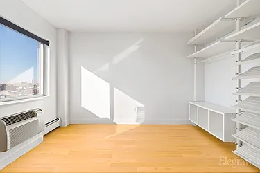 Rented by (Legacy) Elegran