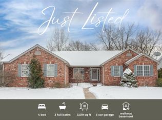 1221 Springbrooke Dr, Edwardsville, IL