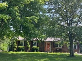 588 E Marshfield Rd, Scottsburg, IN