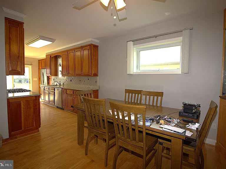 2919 Ritchie Ave — Photo 9
