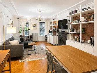 372 Jefferson Avenue, #1