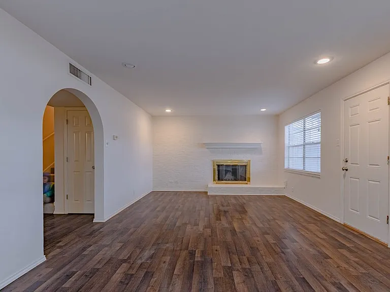 3310 Tanglewood Ln #1 — Photo 7