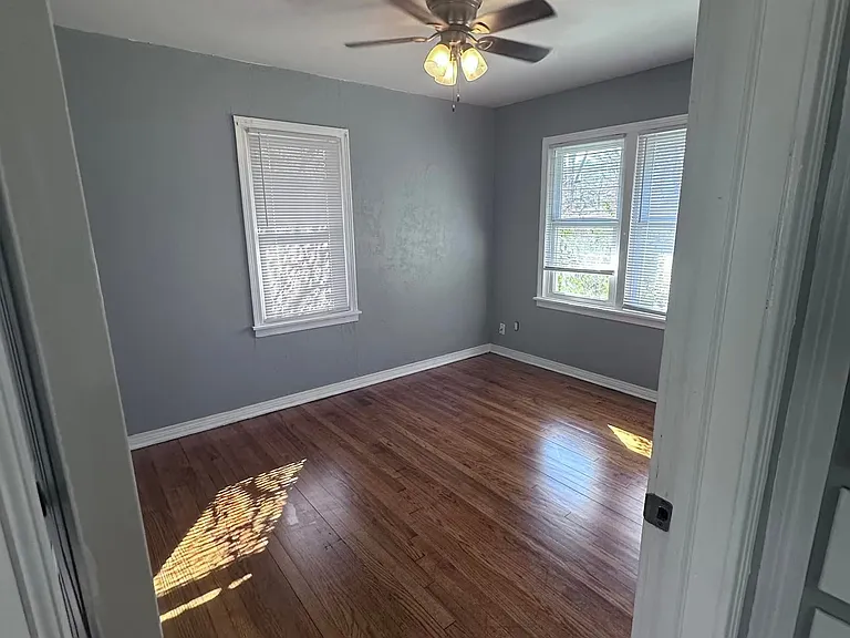 837 W Moore Ave — Photo 24