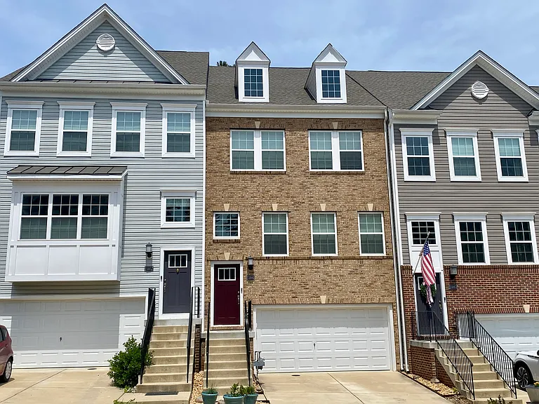 23861 Myrtle Glen Way — Photo 1