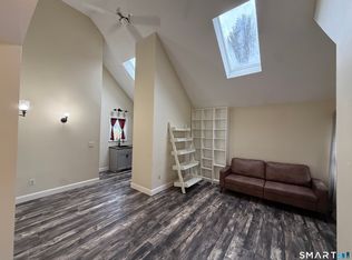 63 Eastbrook Hts UNIT E, Mansfield Center, CT 06250