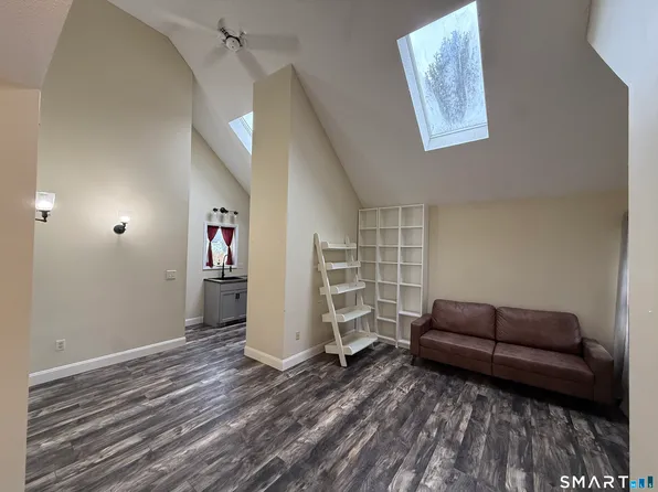 63 Eastbrook Heights #E, Mansfield, CT 06250