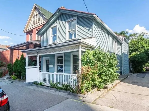 182 John St N, Hamilton, ON L8L 4P2