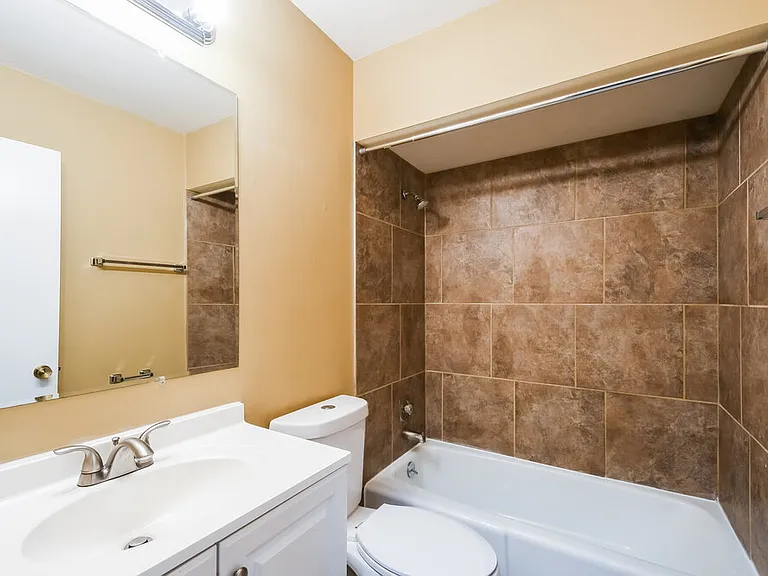 14800 Mondoubleau Ln — Photo 15