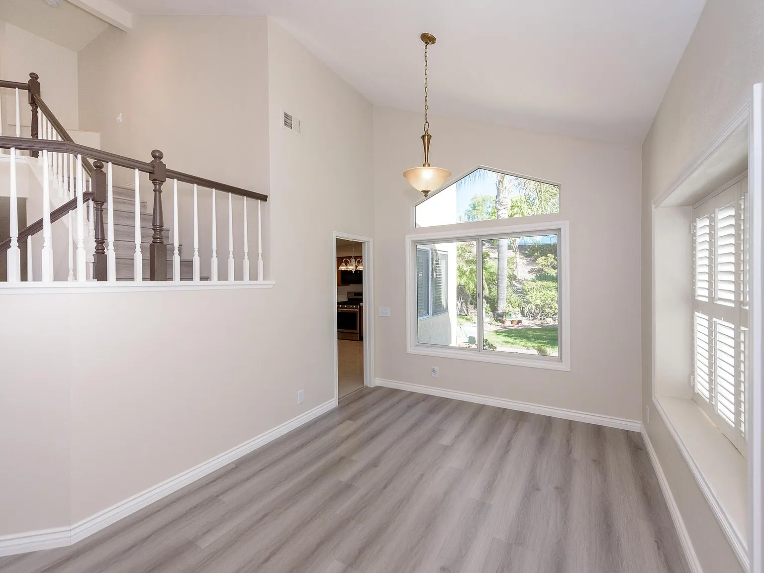3 bed, 1938 sqft, $4,100 — Photo 3