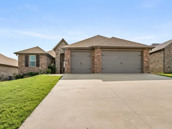 210 Monroe St, Centerton, AR 72719