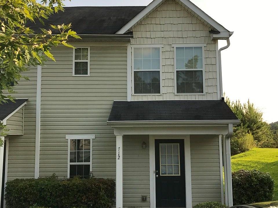 2nd image of 712 Outlook Way
