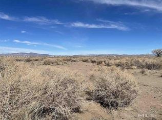 2 Yermo Ln, Yerington, NV 89447